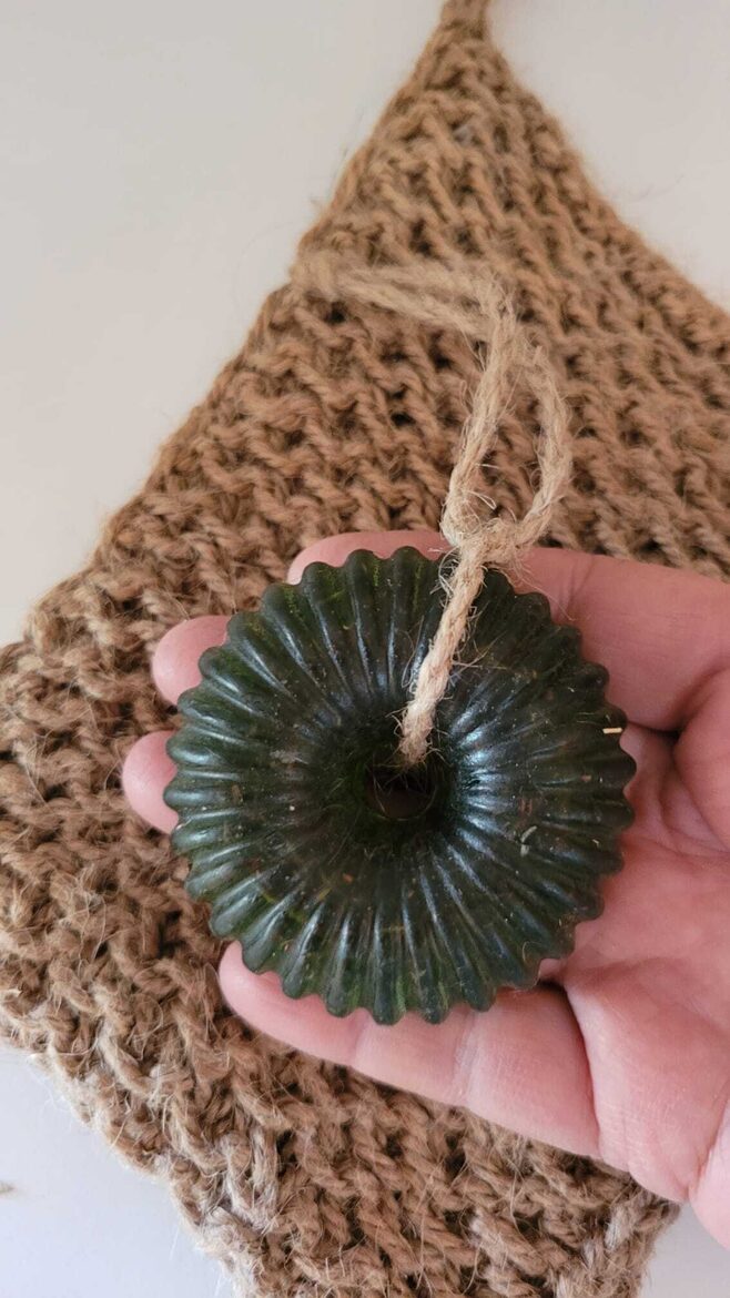 Kadiķu ziepes ar džutas aukliņu